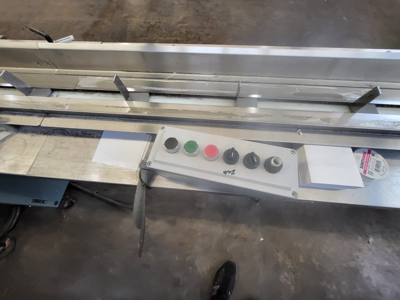 Shanklin OMNI-SLRS Shrink Wrapper with extended Lugged Infeed and T-72H Double Chamber Heat Tunnel, 2007 - Need Gone ASAP - Image 9