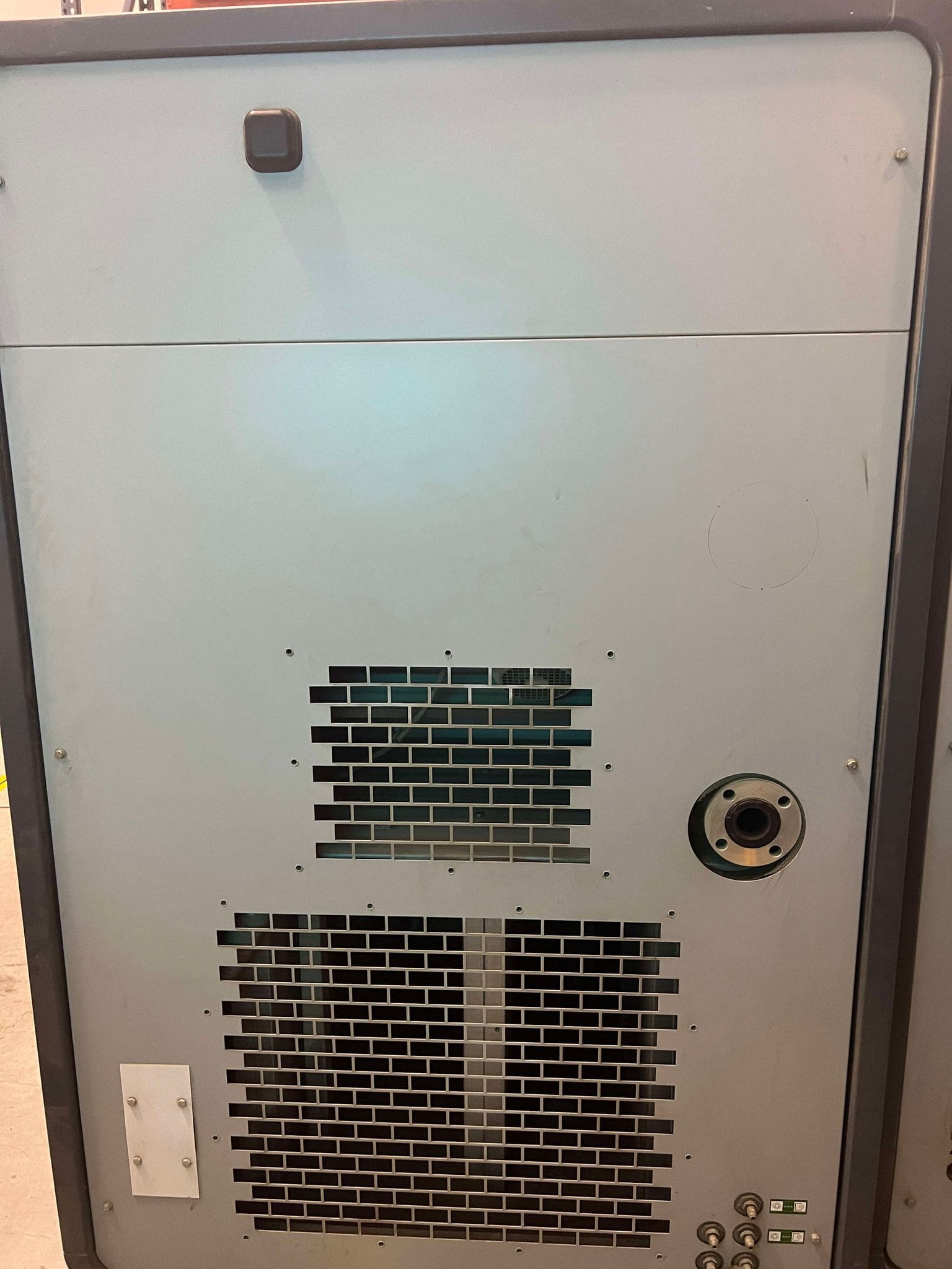 Clean-Room Ready Atlas Copco ZT75FF Rotary Screw Air Compressor – 127 PSI Oil-Free Air, Built-In Dryer, 75 HP - Image 3