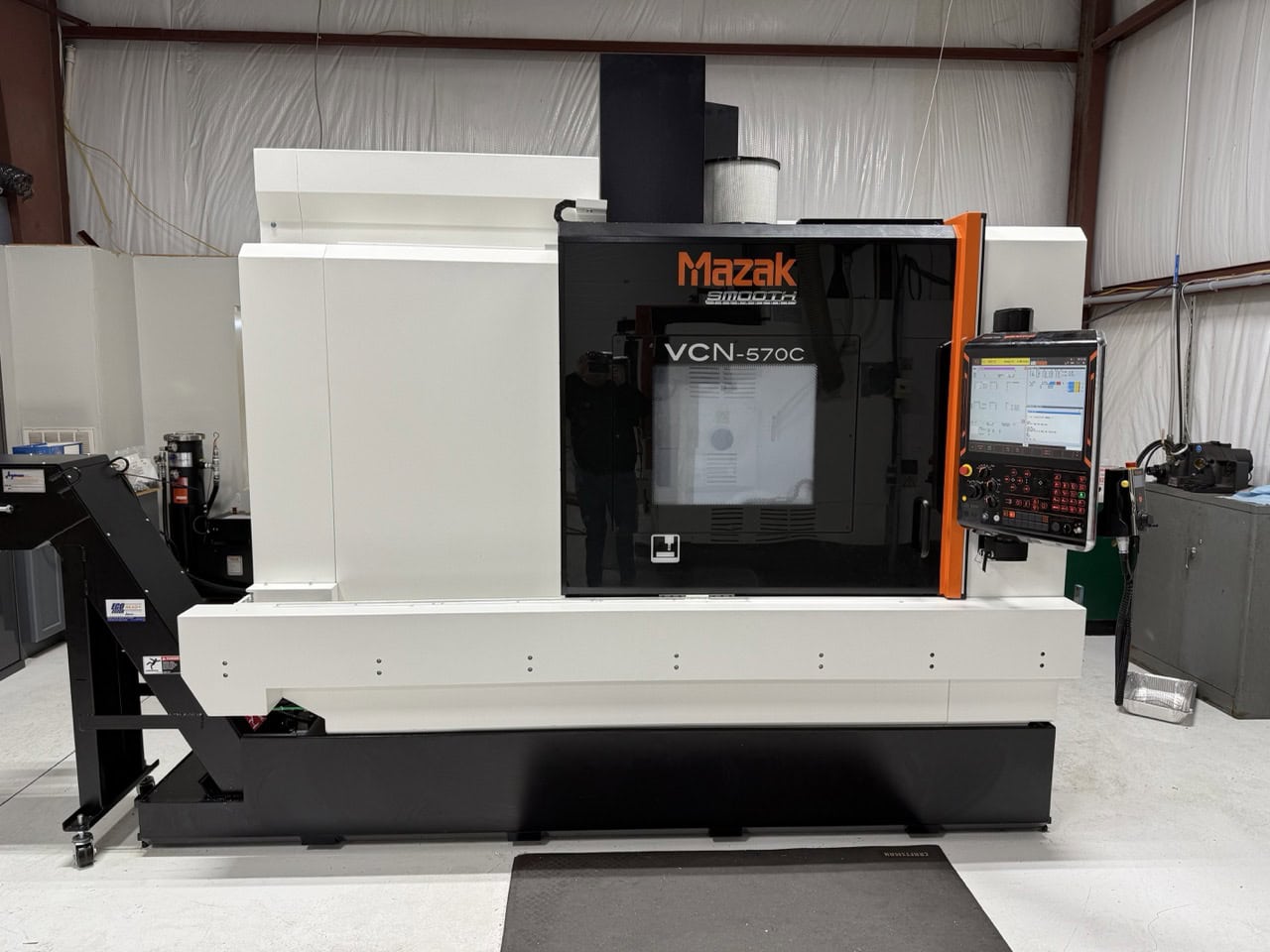 Mazak VCN 570C VMC, 2023 - Dual Probing Kit, Chip Conveyor, Thru Spindle Coolant, Mist Collector
