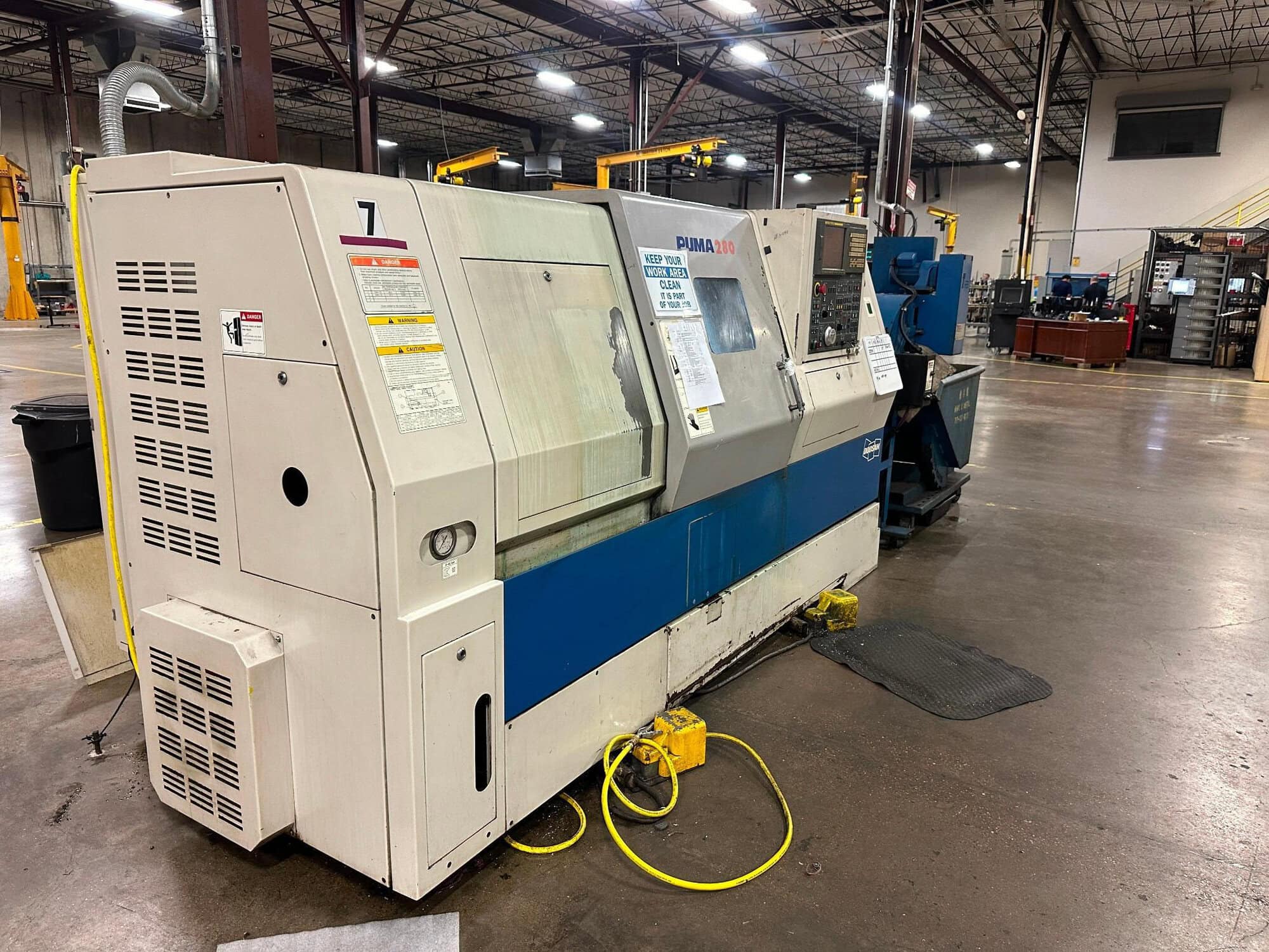 Doosan Puma 280 CNC Lathe, 2007 - Low Hours, 10" Chuck - Image 3