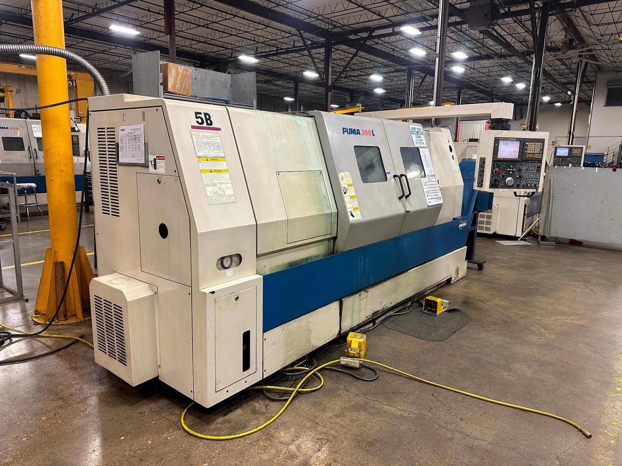 Doosan Puma 300LC CNC Lathe, 2006 - Low Hours, 15" Chuck, Chip Conveyor, Programmable Tailstock, Presetter - Image 3