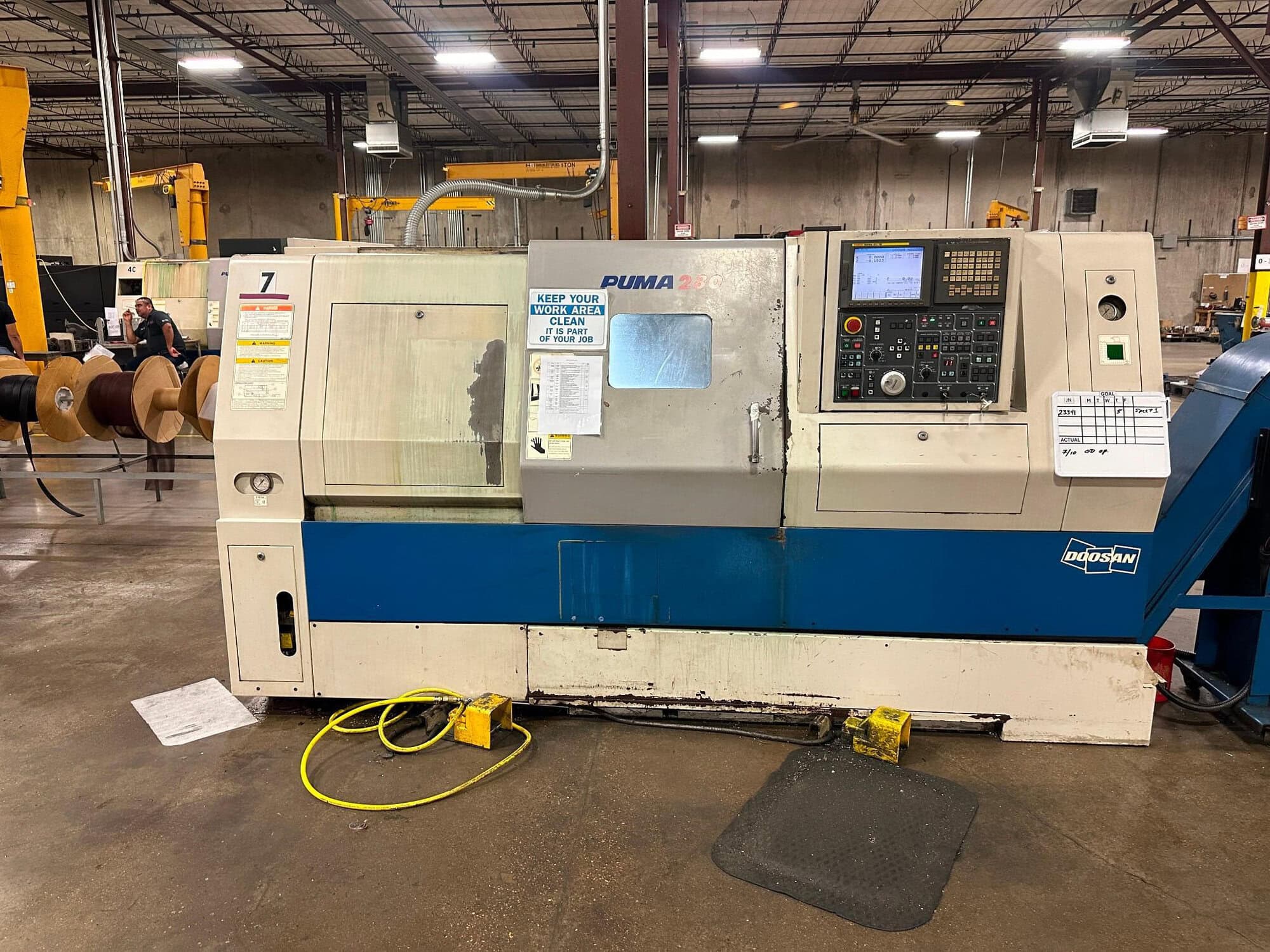 Doosan Puma 280 CNC Lathe, 2007 - Low Hours, 10" Chuck - Image 4