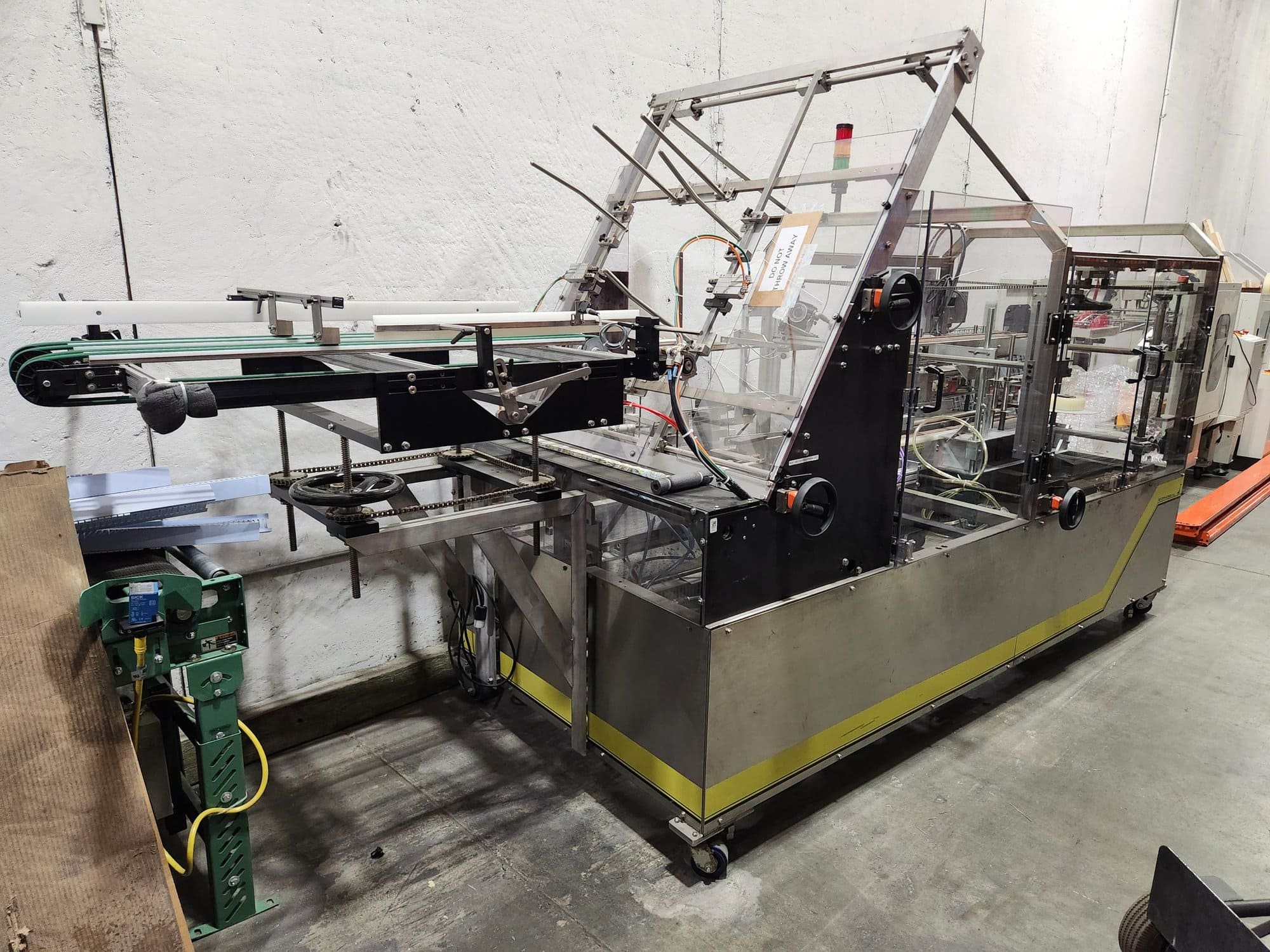 High-Speed Modular Fulfillment Line – Fully Integrated Turnkey Packaging & Automation System with Robotic and Labeling Sync - Image 3