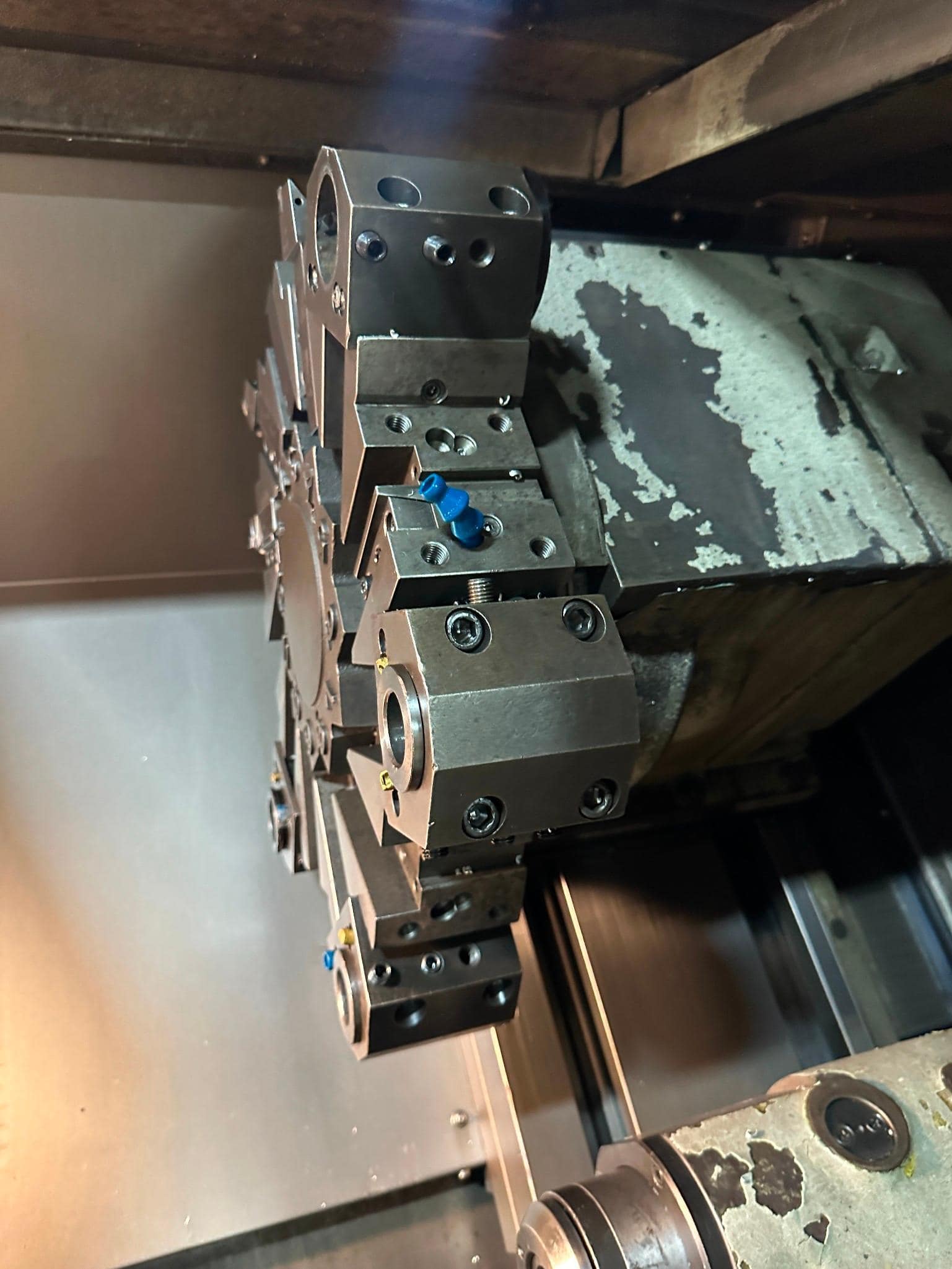 Doosan Daewoo Puma 300C CNC Lathe, 2005 - 15" Chuck, Chip Conveyor, Programmable Tailstock - Image 9