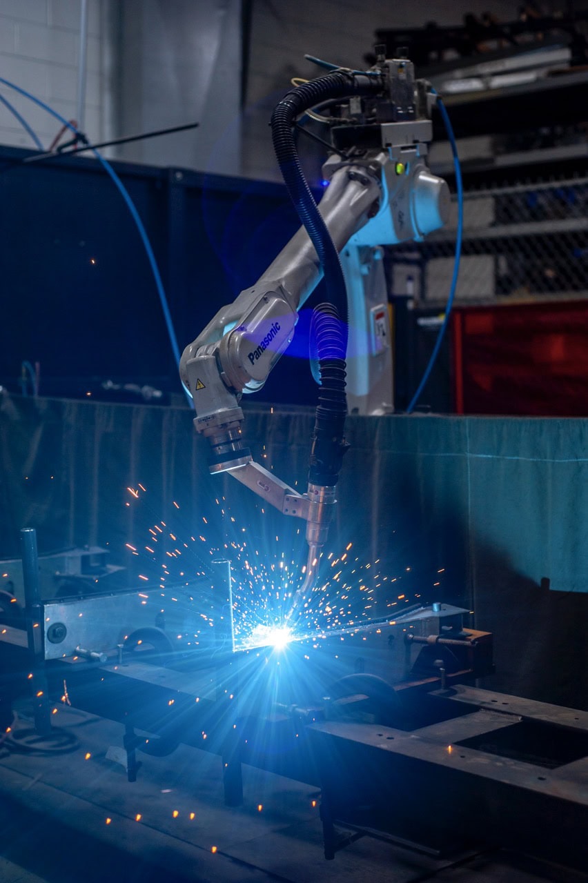 Miller Performarc PA1100SS (PA212S) Robotic Weld Cell, 2012 - Panasonic TAWERS TA-1900 Robot, 350 Amp Panasonic Dip Pulse HMIII350, Dual Light Curtains - Image 2