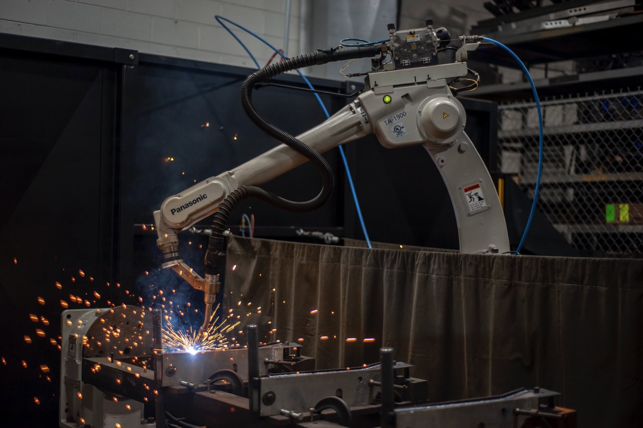 Miller Performarc PA1100SS (PA212S) Robotic Weld Cell, 2012 - Panasonic TAWERS TA-1900 Robot, 350 Amp Panasonic Dip Pulse HMIII350, Dual Light Curtains - Image 3