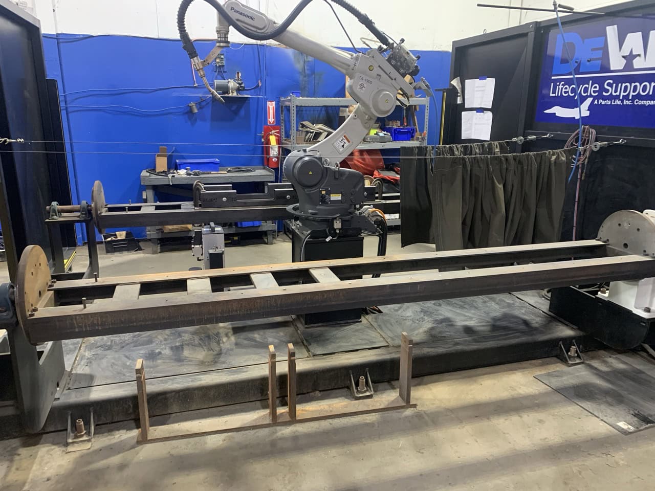 Miller Performarc PA1100SS (PA212S) Robotic Weld Cell, 2012 - Panasonic TAWERS TA-1900 Robot, 350 Amp Panasonic Dip Pulse HMIII350, Dual Light Curtains - Image 5