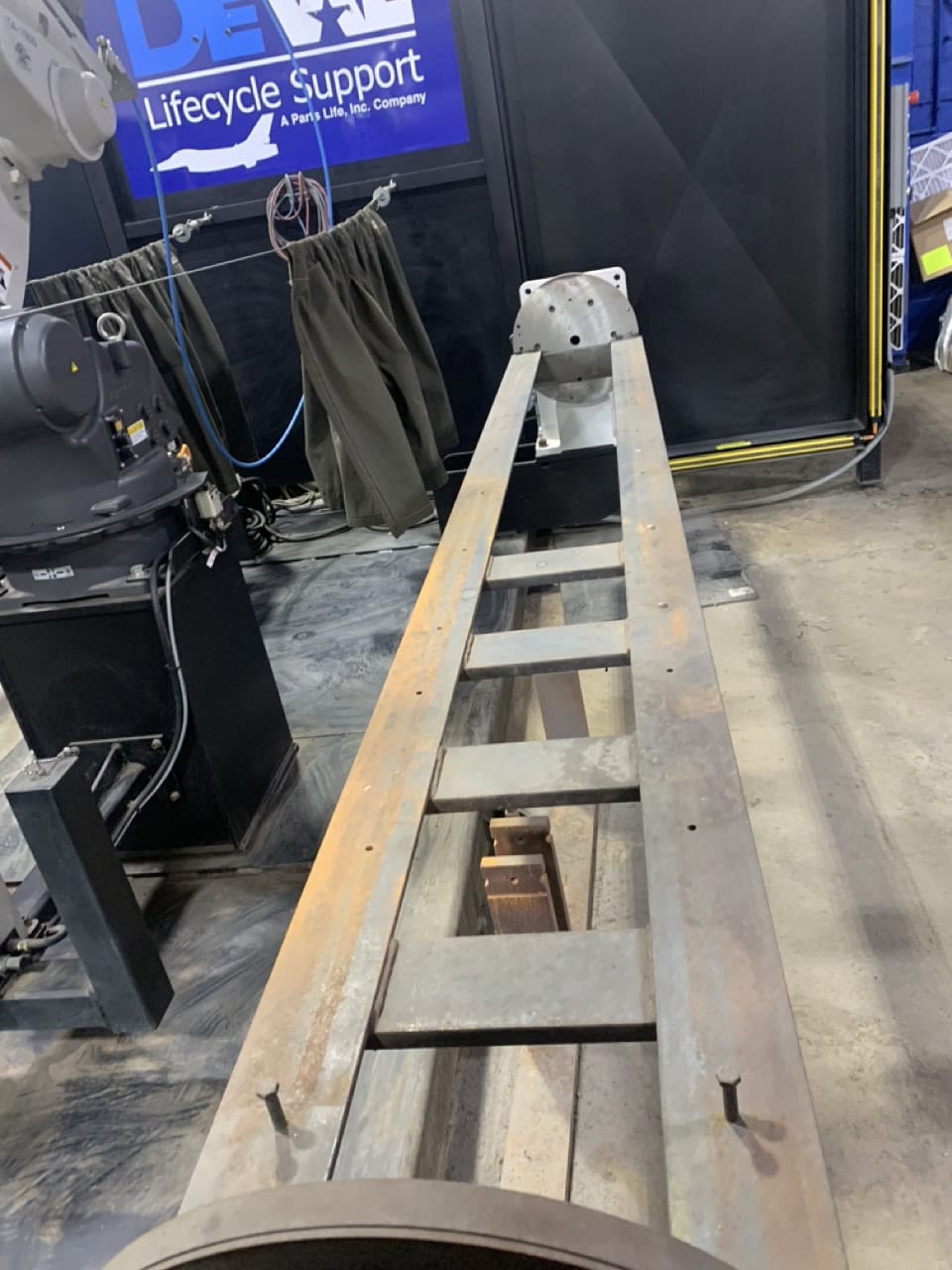 Miller Performarc PA1100SS (PA212S) Robotic Weld Cell, 2012 - Panasonic TAWERS TA-1900 Robot, 350 Amp Panasonic Dip Pulse HMIII350, Dual Light Curtains - Image 6