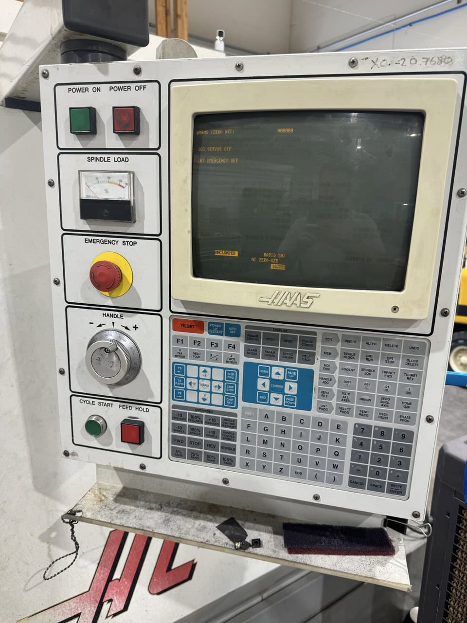 Haas HL-4 CNC Lathe, 1998 - Tool Presetter, Tailstock, Auger - Image 2