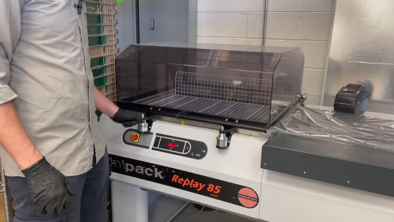 Minipack REPLAY RP85 Semi-Automatic L-Bar Sealer Shrink Wrapper with Shrink Chamber, 2021 - Image 6