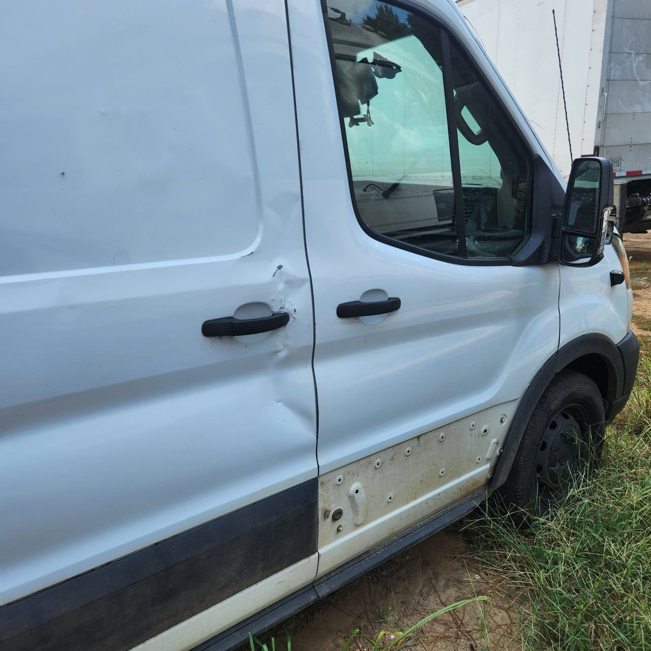 Ford E-350 W3X, 2020 – Cargo Van, 7,500 GVWR, Reliable Fleet Workhorse - Image 3