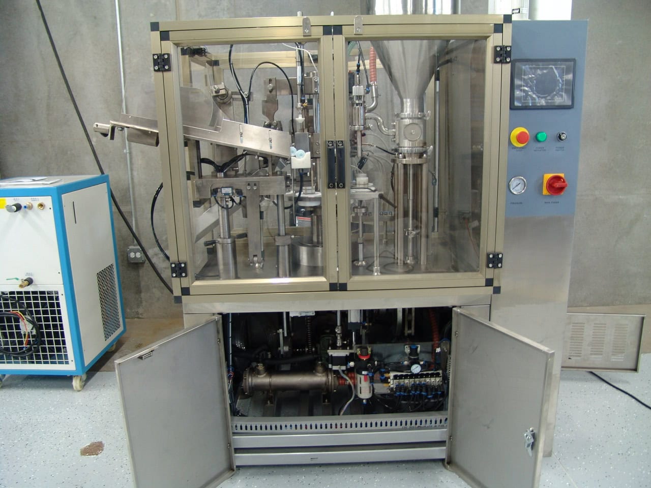 Rigao RGNF-30B Automatic Tube Filler and Sealer, 2008 - Image 4