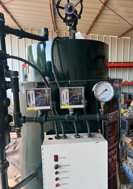 Columbia CT‑37.6‑S Steam Boiler with Power Flame C1‑G‑10B Burner, 2002 - Well-Maintained - Image 3