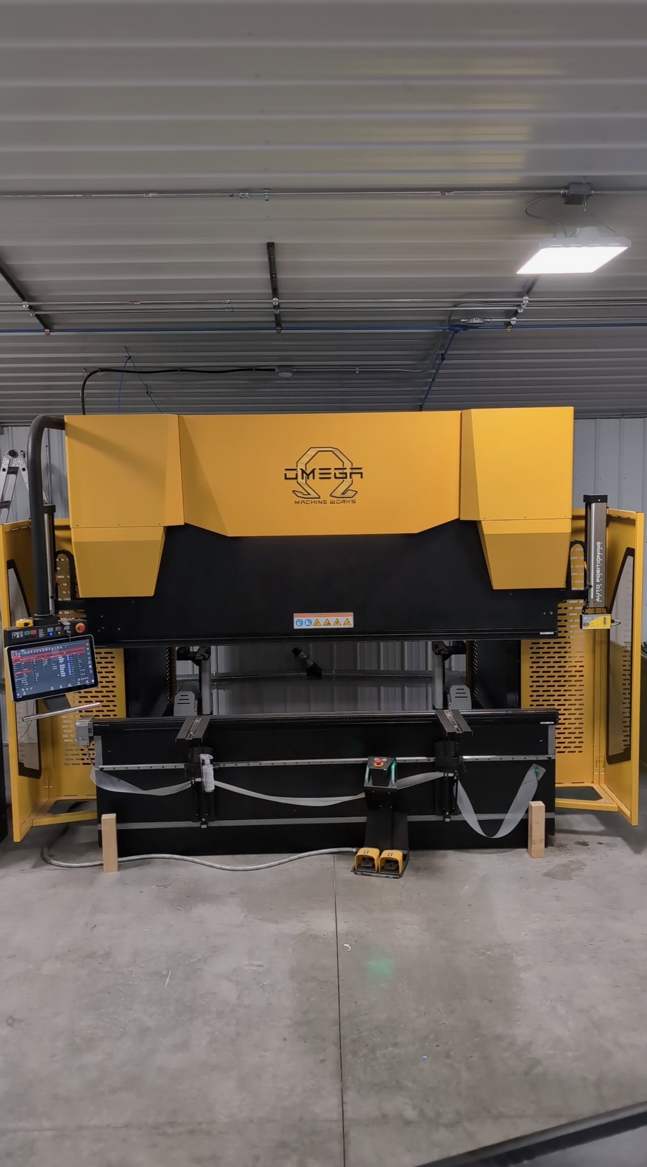 160 Ton x 10' Omega PRCB 30160 Hydraulic Press Brake, 2022 - 6 Axis Back Gauge, Willa Crowning, Auto Positioning Safety System