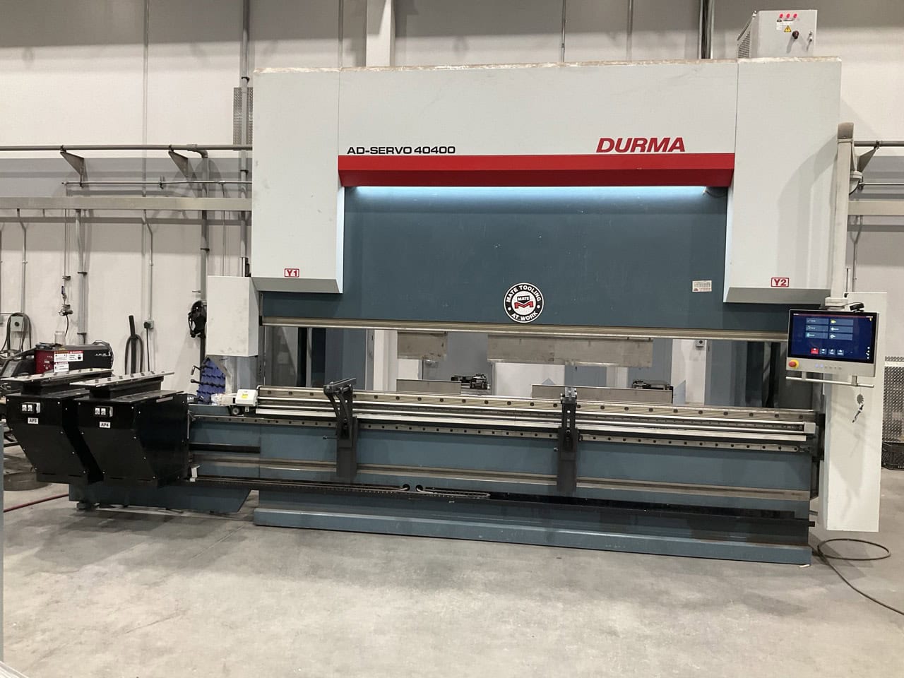 440 Ton x 13' Durma AD-Servo 40400 CNC Press Brake, 2022 - 6 Axis Back Gauge, CNC Crowning, Hydraulic Top & Bottom Clamping