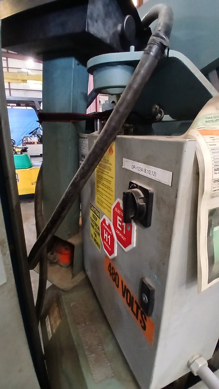 60 Ton x 6', Accurpress, 7606, Hydraulic Press Brake, 1995 - CNC Backguage, Tooling and Cabinet Included - Image 6