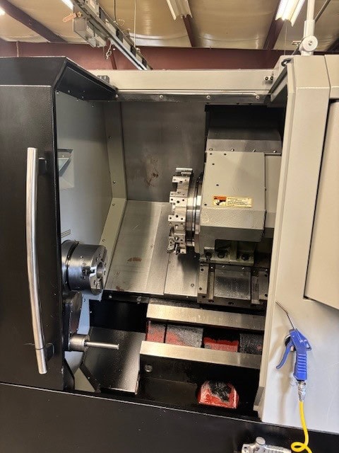 DMC DL-22LA CNC Lathe, 2022 - Tailstock, Chip Conveyor, Parts Catcher - Image 3