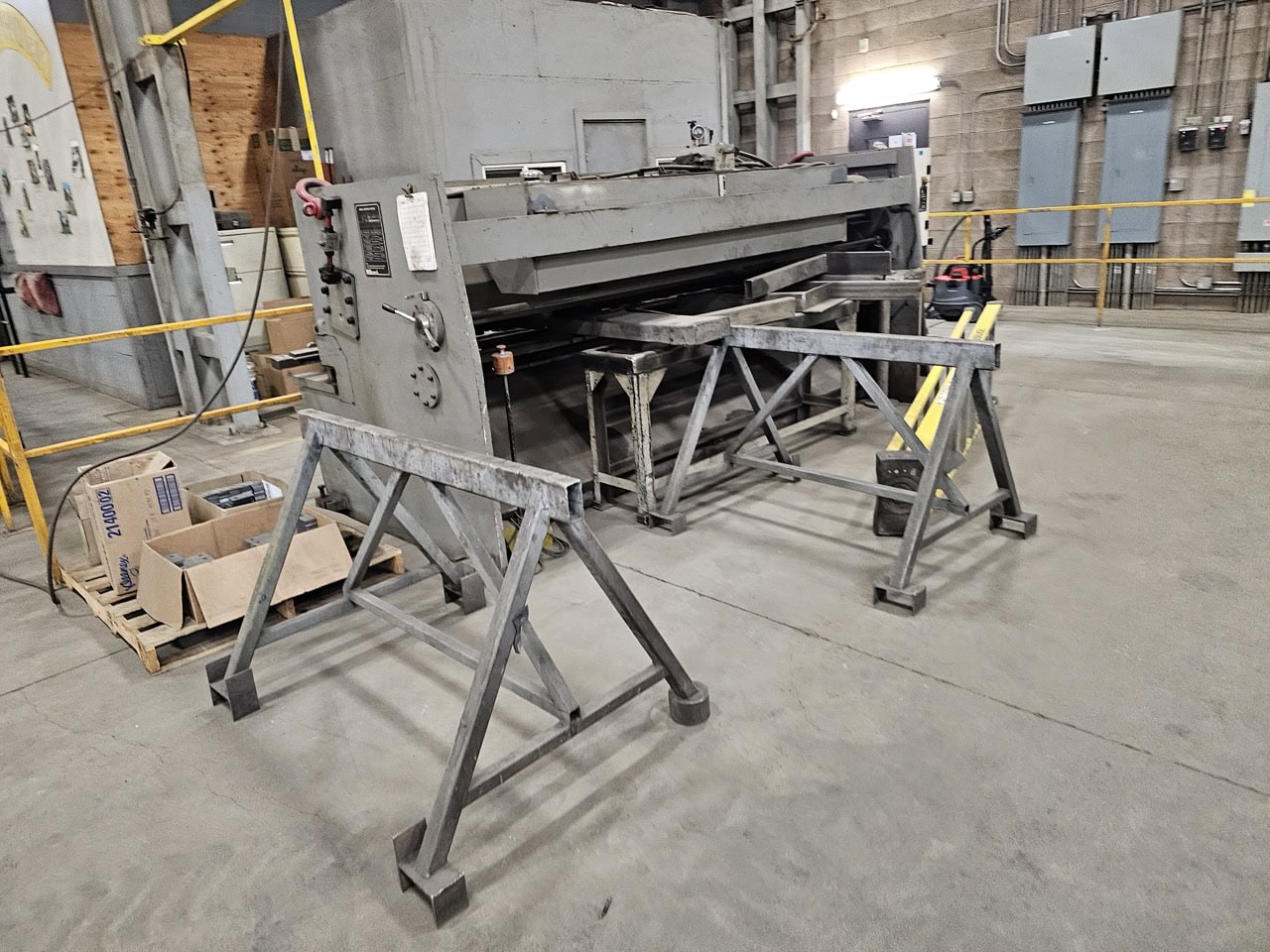 1/4" x 10' Masteel MSH-10250 Hydraulic Shear - Image 4