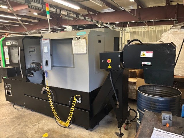 DMC DL-22LA CNC Lathe, 2022 - Tailstock, Chip Conveyor, Parts Catcher - Image 6