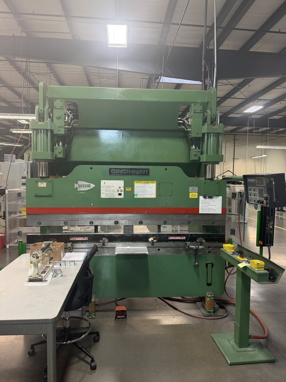 90 Ton x 8' Cincinnati 90-CBII Press Brake, 1996 - Backgauge