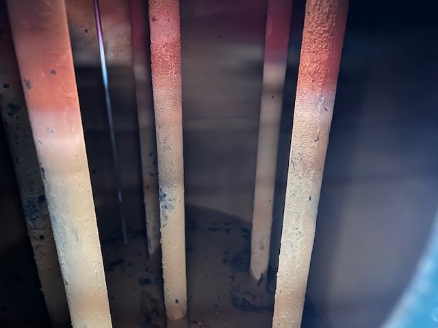 Columbia CT‑37.6‑S Steam Boiler with Power Flame C1‑G‑10B Burner, 2002 - Well-Maintained - Image 10