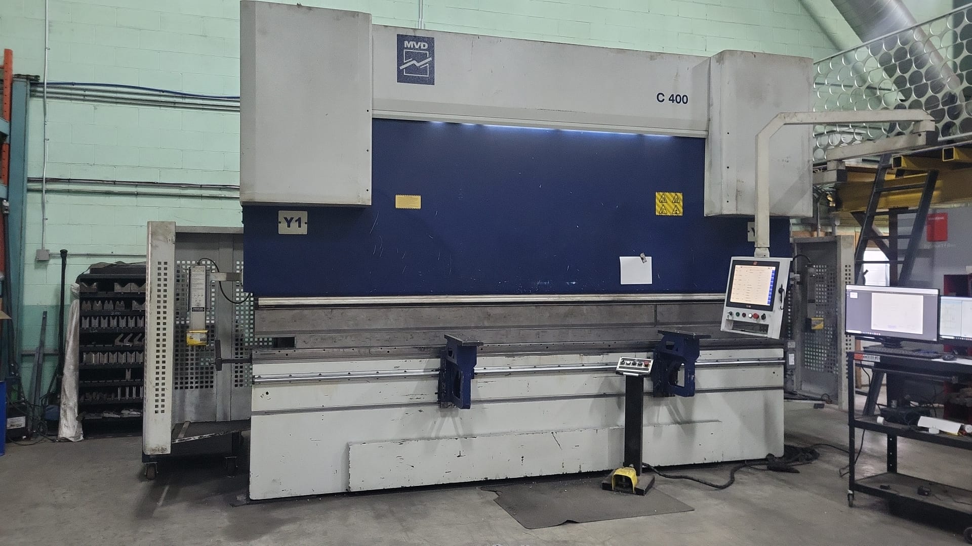400 Ton x 13' MVD Wysong CNC Press Brake, 2019 - 4 Axis Backgauge