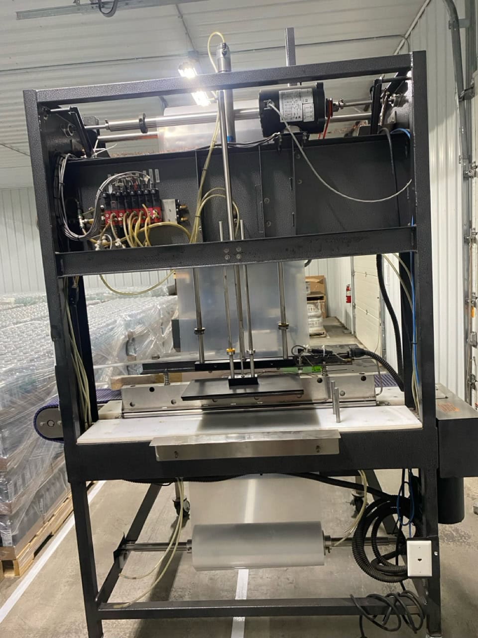 Norland International Shrink Pack HT5000 Automatic Multi-Function Shrink Wrapping System with Heat Tunnel - Image 9