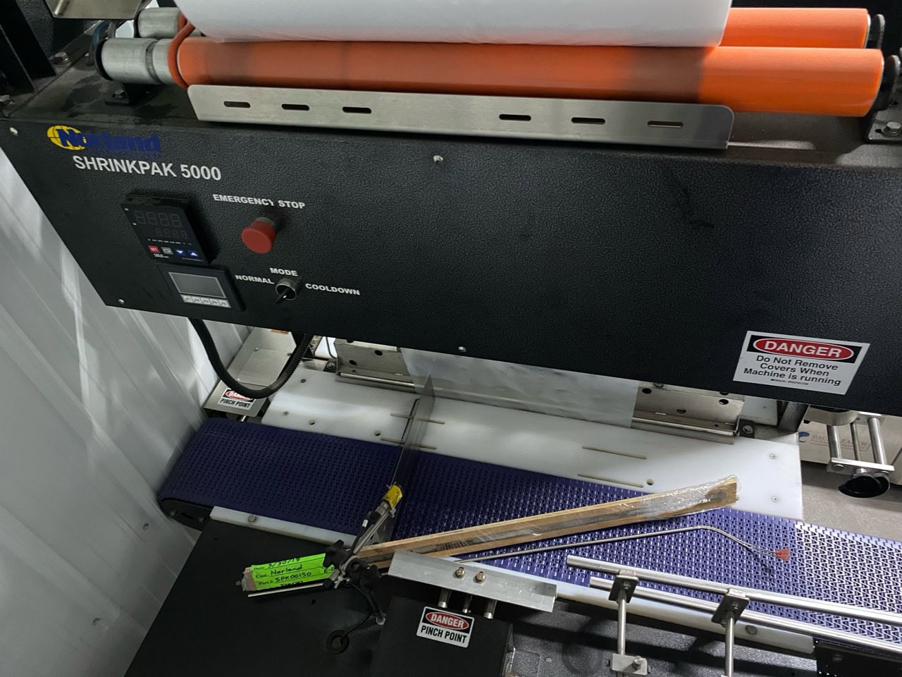 Norland International Shrink Pack HT5000 Automatic Multi-Function Shrink Wrapping System with Heat Tunnel - Image 11