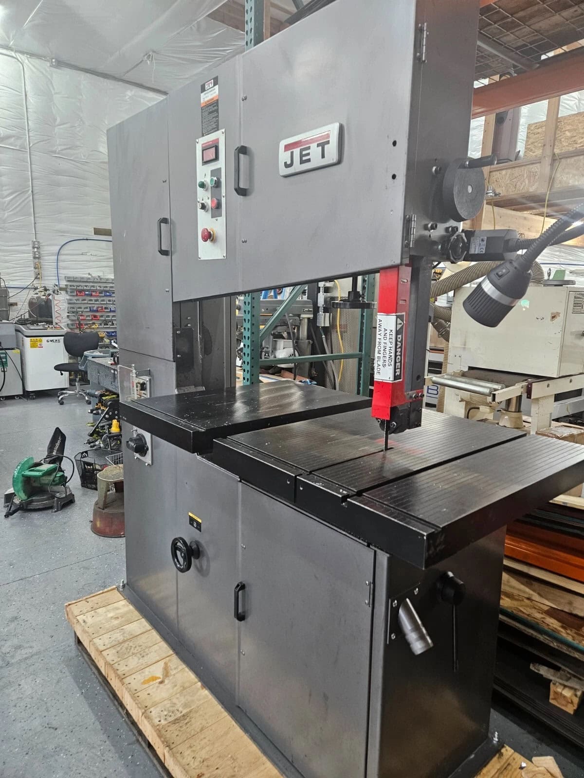 12" x 36" Jet VBS-3612 Vertical Metal Bandsaw - Image 2