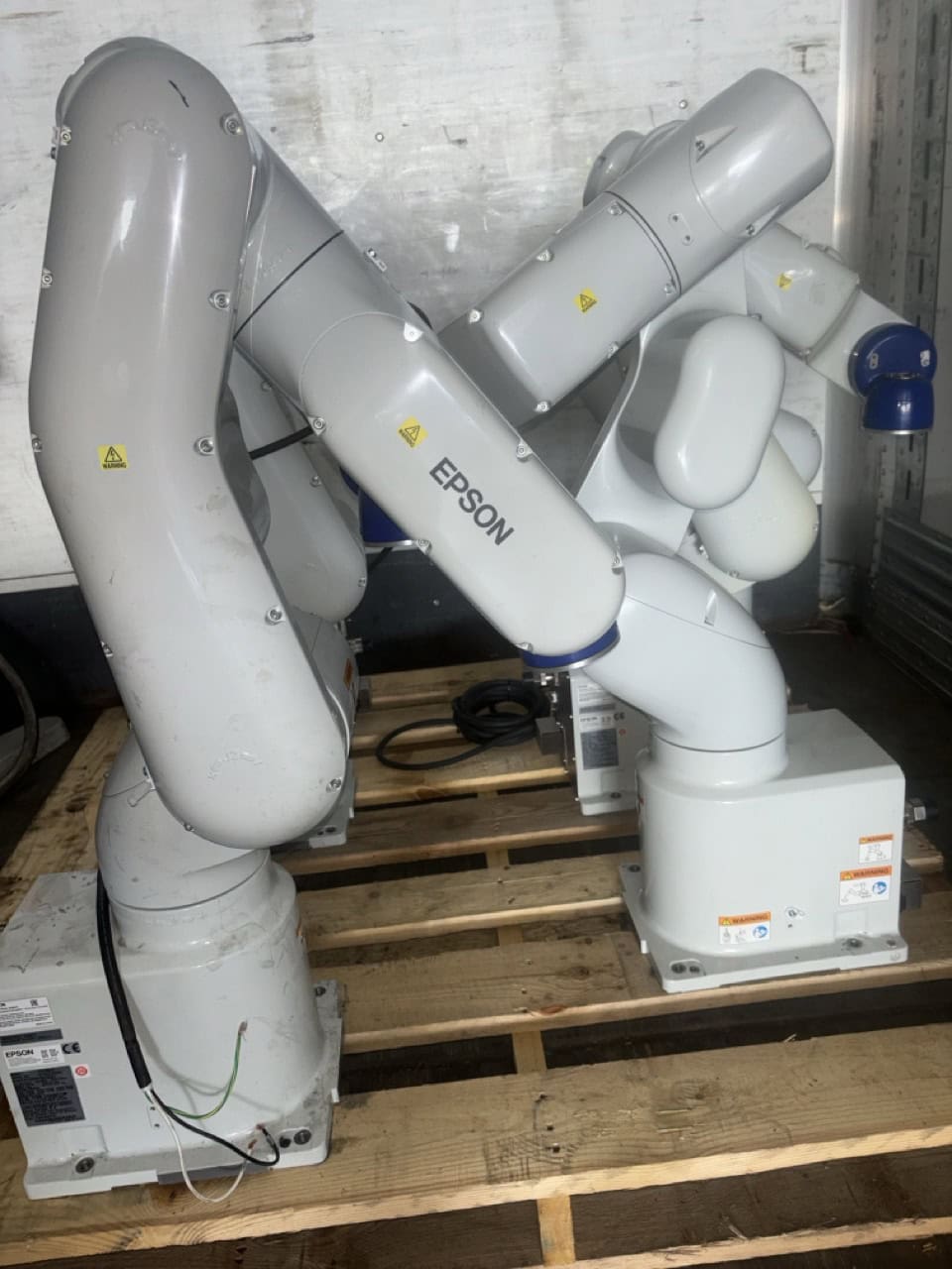 (6) Epson RVT6L-A901SS 6 Axis Industrial Robots, 2021 - 6 kg Capacity, 900 mm Reach