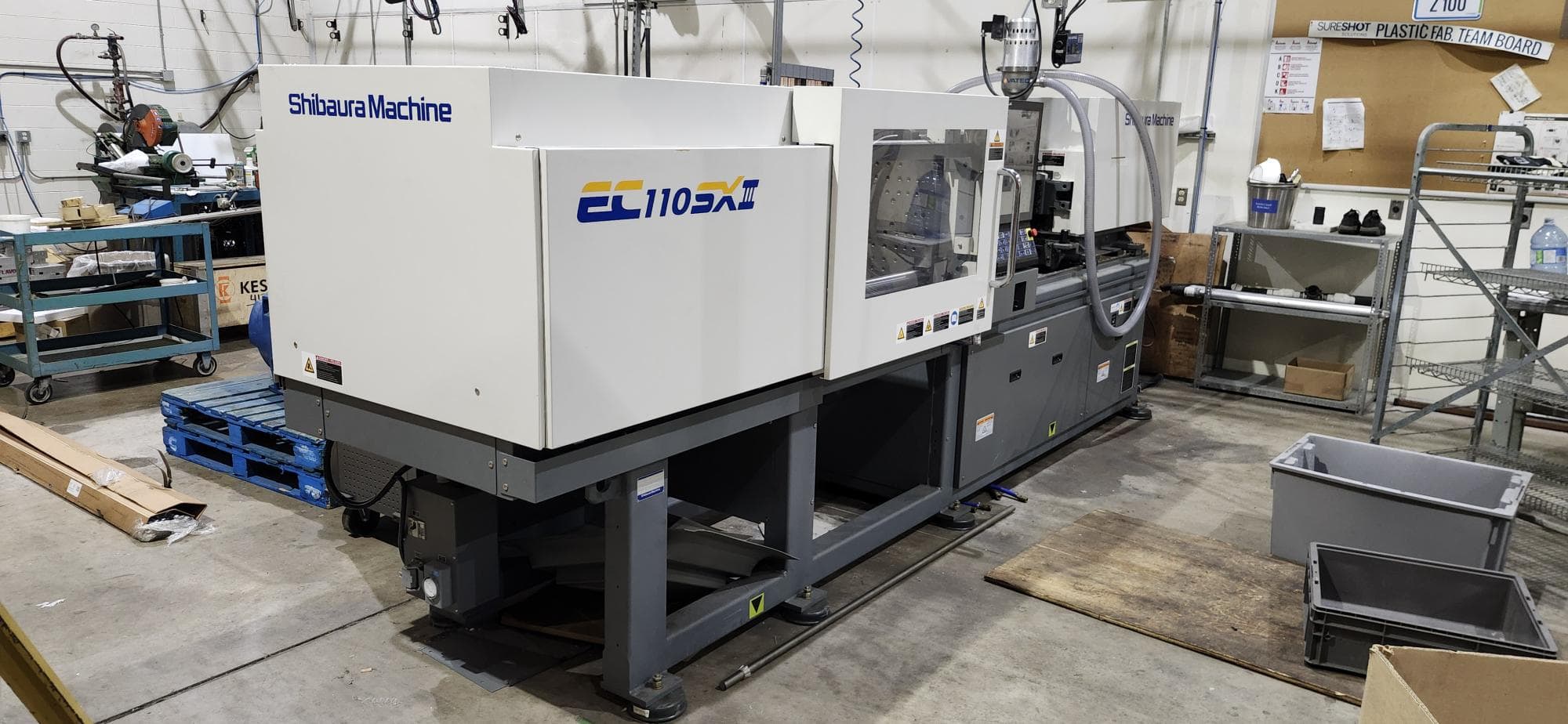 110 Ton 8.1 oz Shot Size Toshiba Shibaura EC110SXIII Electric Injection Molding Machine, 2023 - Dual Air Blow, Robot Interface