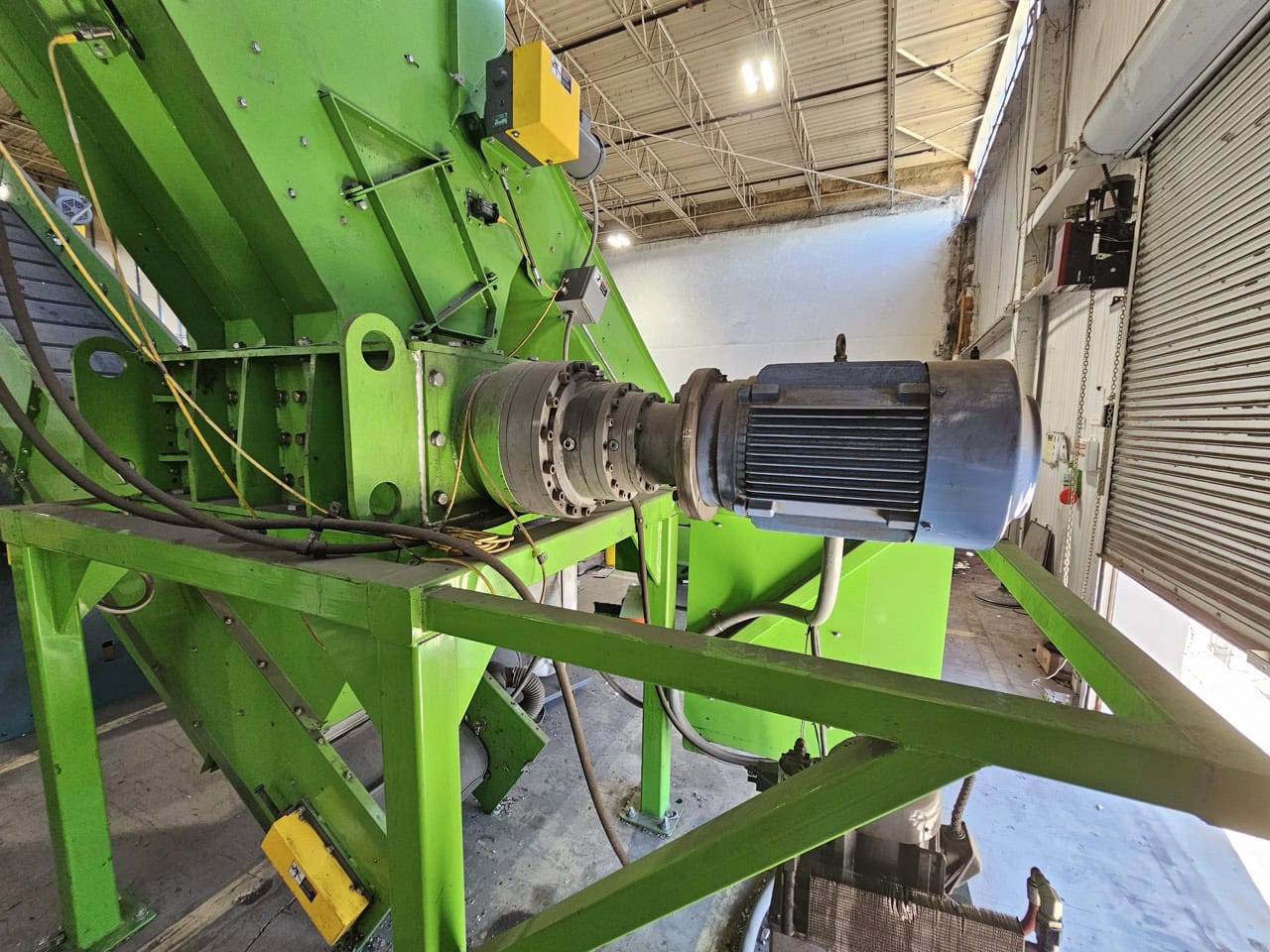 Ameri-Shred AMS-21030-PT Shredder, 2015 - Set up for Plastics. - Image 13