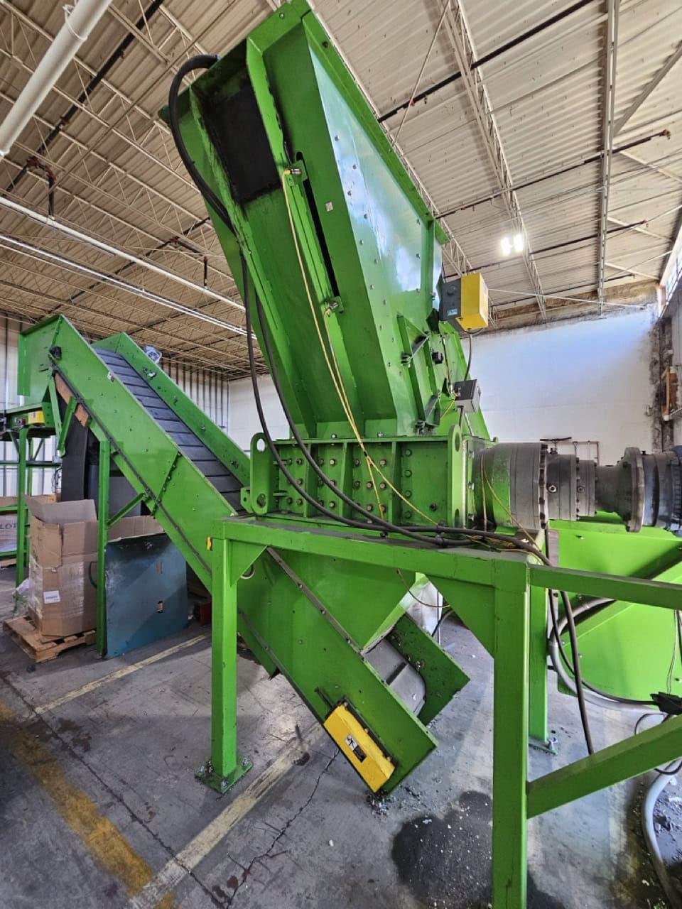 Ameri-Shred AMS-21030-PT Shredder, 2015 - Set up for Plastics. - Image 14