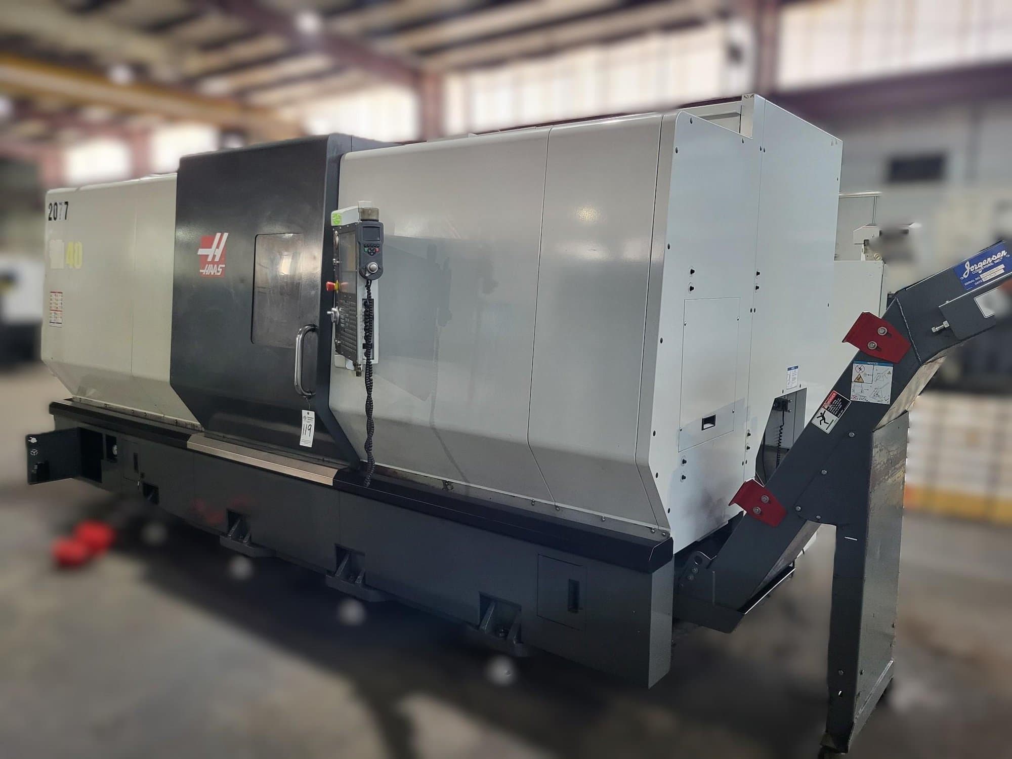 Haas ST-40 Big Bore CNC Lathe, 2013 - Chip Conveyor, 18.5" SMW Autoblok Chuck - Image 2