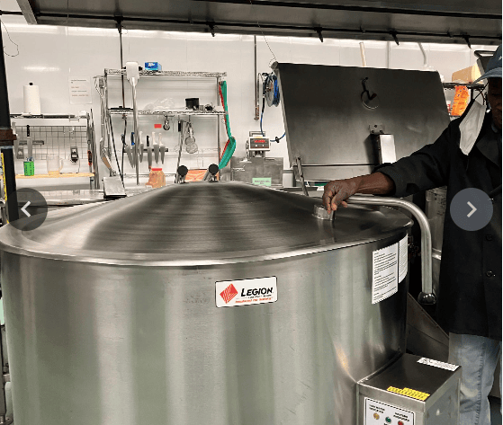 Legion 100 Gallon Self-Contained, Low-Profile, Jacketed Steam Kettle - Image 2