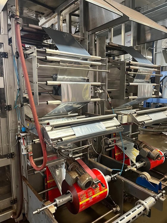 Rovema SBS 250 Twin Tube Brick Pack Coffee Packaging Machine, 2009 - Image 2