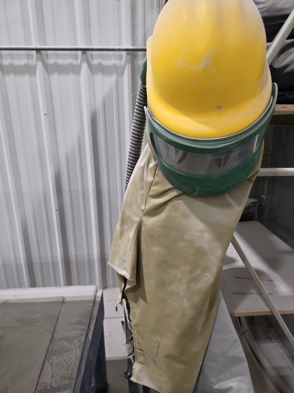 SpongeJet Sponge Media Blaster with Recycler 35E-CE and Fresh Air Hood, 2012 - Image 11