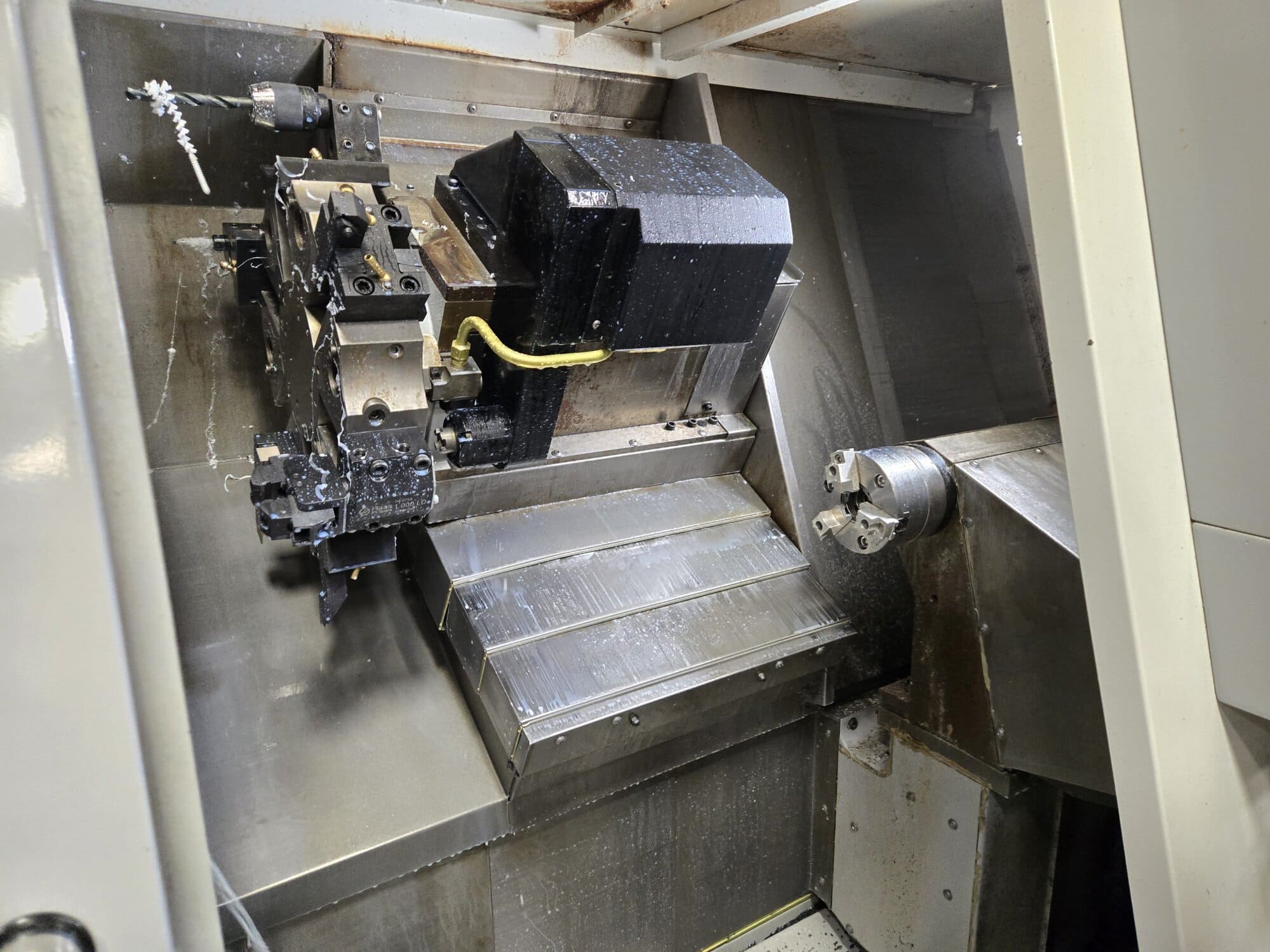 Haas TL-25 CNC Lathe, 2008 - Live Tooling, Sub Spindle, Servo Bar 300 Feeder - Image 2