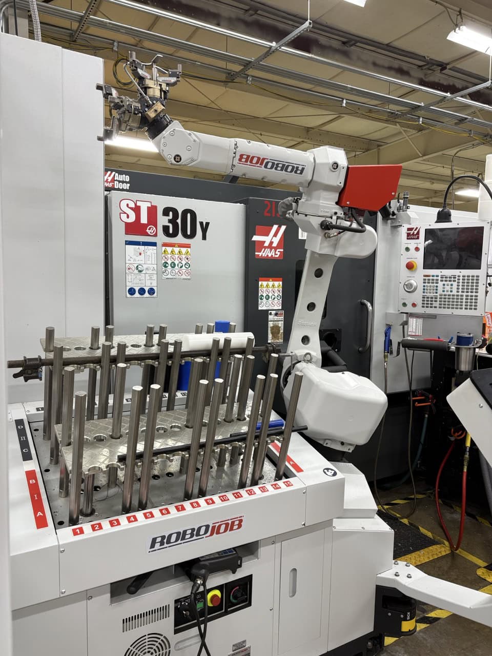 RoboJob Turn-Assist 200i Cobot, 2021 - Dual Gripper System, Laser Safety Scanner - Image 4