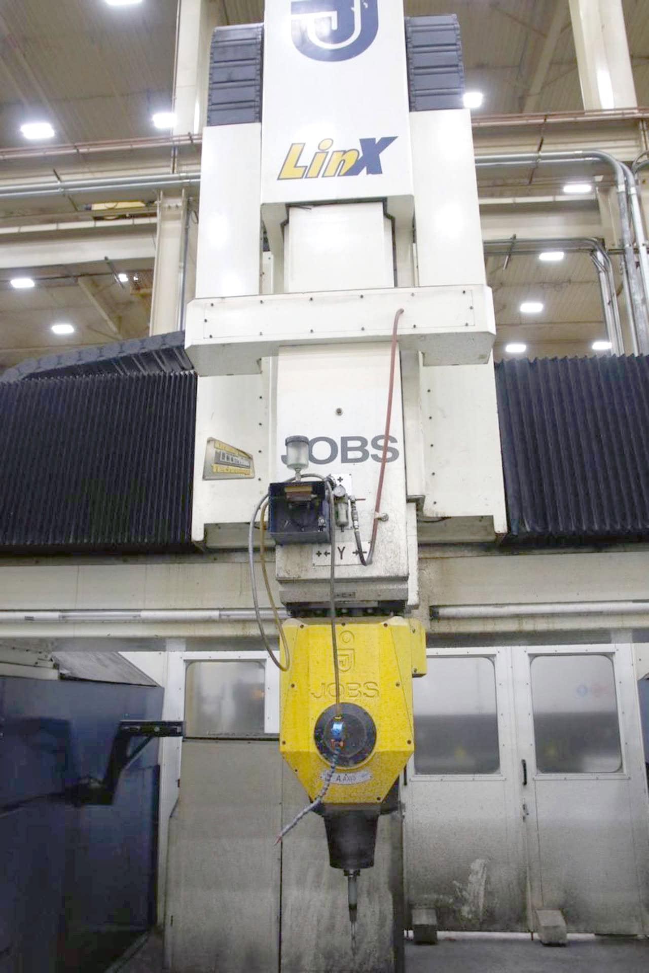 JOBS Linx/S 5-AXIS CNC Gantry Mill, 2003 – 3 Spindle Changer- HSK63, HSK100, 32 ATC, Fidia - Image 4
