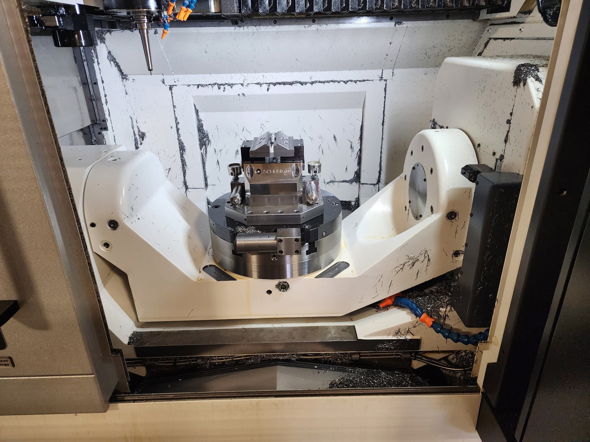 Okuma Genos M460V-5AX 5-Axis CNC VMC, 2021 - Robot Loader, Blum Laser, 1,000 PSI TSC, Mist Collector - Image 9