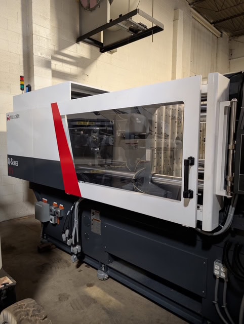 315 Ton Servo Hydraulic Milacron Q Series 3 Injection Molding Machine, 2024- Hydraulic Husky Altanium Neo5 Controller, Plastrac Blender - Image 4
