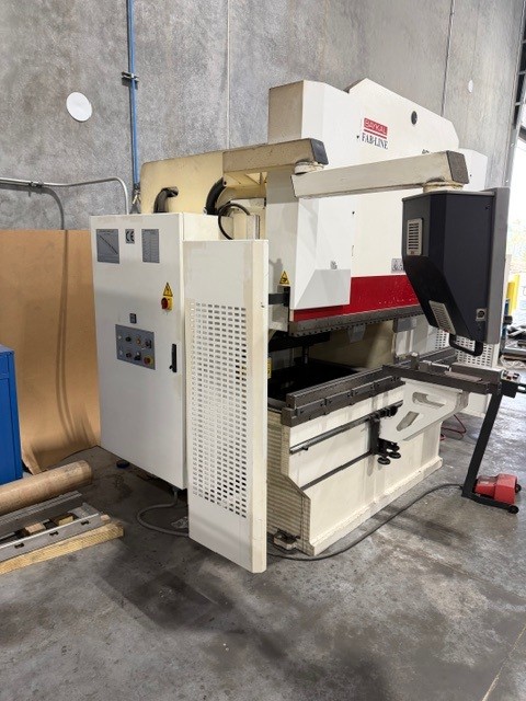 66 Ton x 6' Baykal APHS-21060 CNC Press Brake, 2014 - Very Light Usage - Image 3