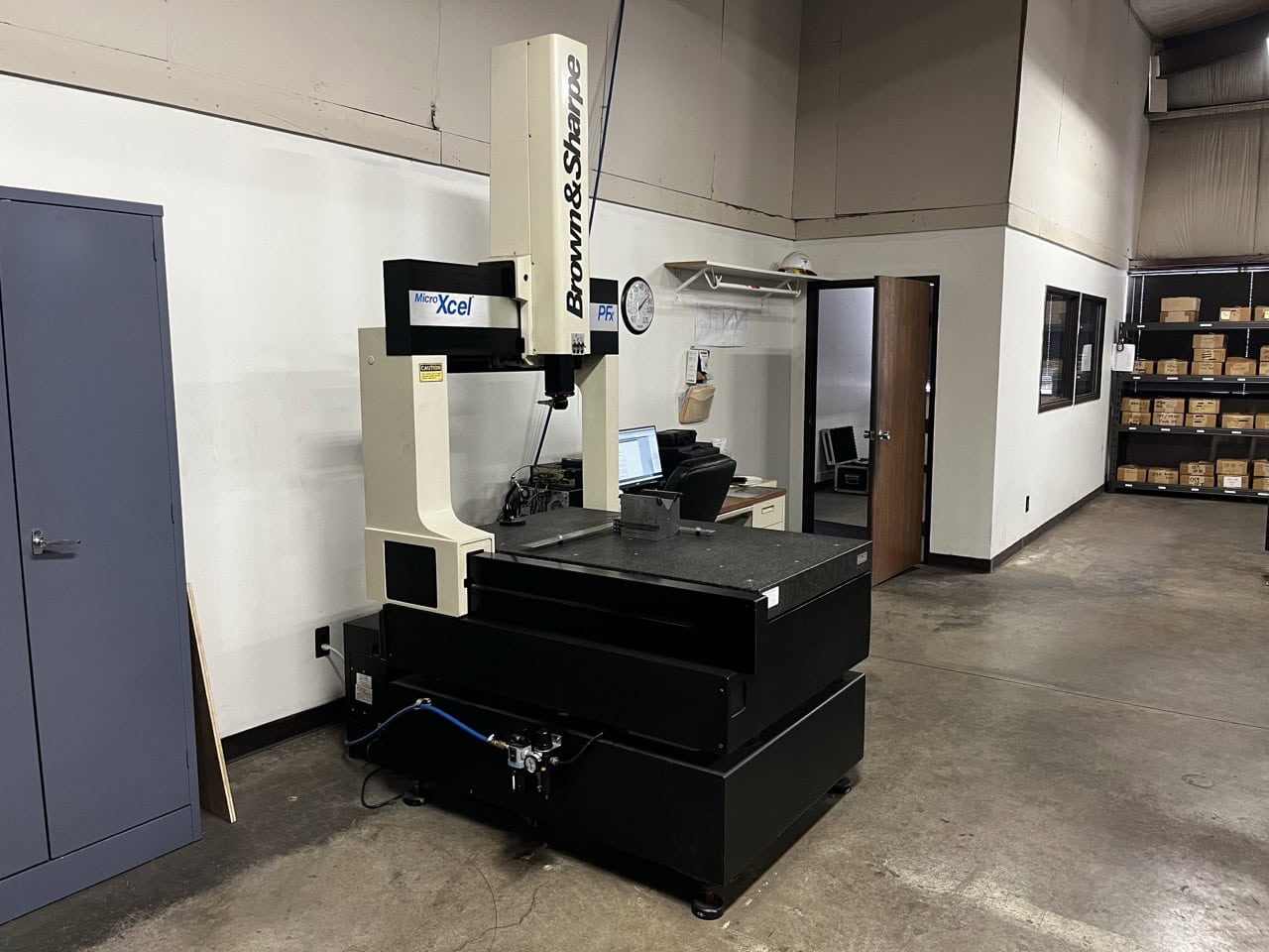 Brown and Sharpe Hexagon MicroXCEL PFx 7105 DCC CMM, 1997 - Renishaw Probe and Controller, CMM-Manager Software