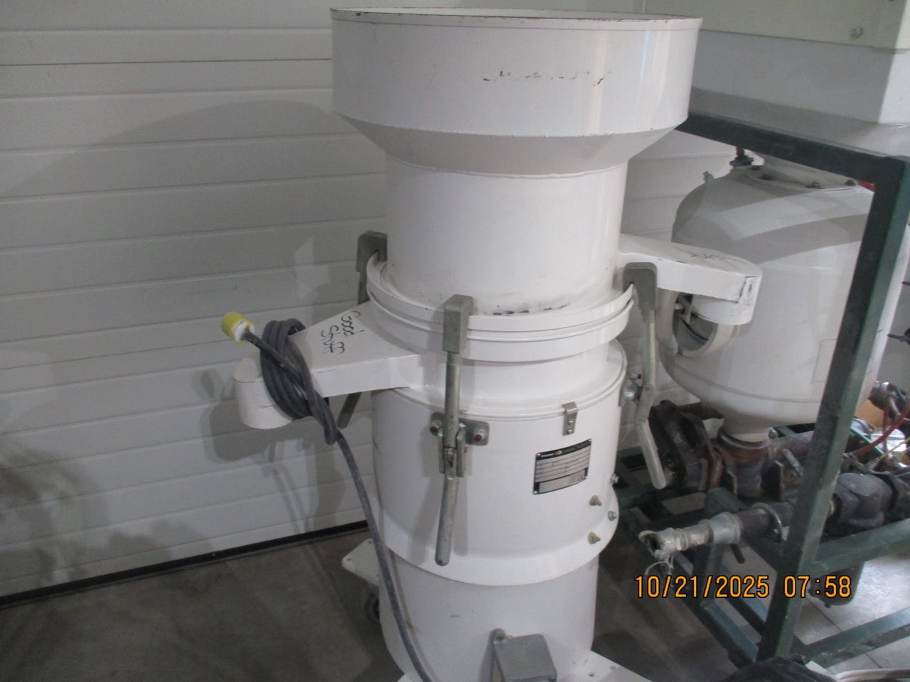 SpongeJet Sponge Media Blaster with Recycler 35E-CE and Fresh Air Hood, 2012 - Image 18