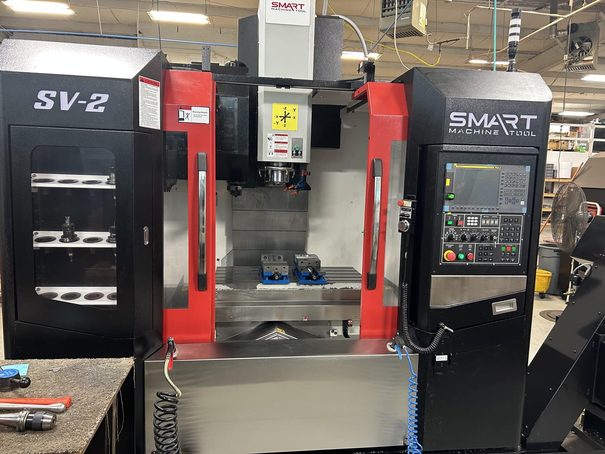Smart SV-2 CNC Mill, 2022 - Low Hours, 10k RPM Spindle, Upgraded LNS Chip Conveyor, Spindle Chiller, TSC ready, Rigid Tapping - Image 2