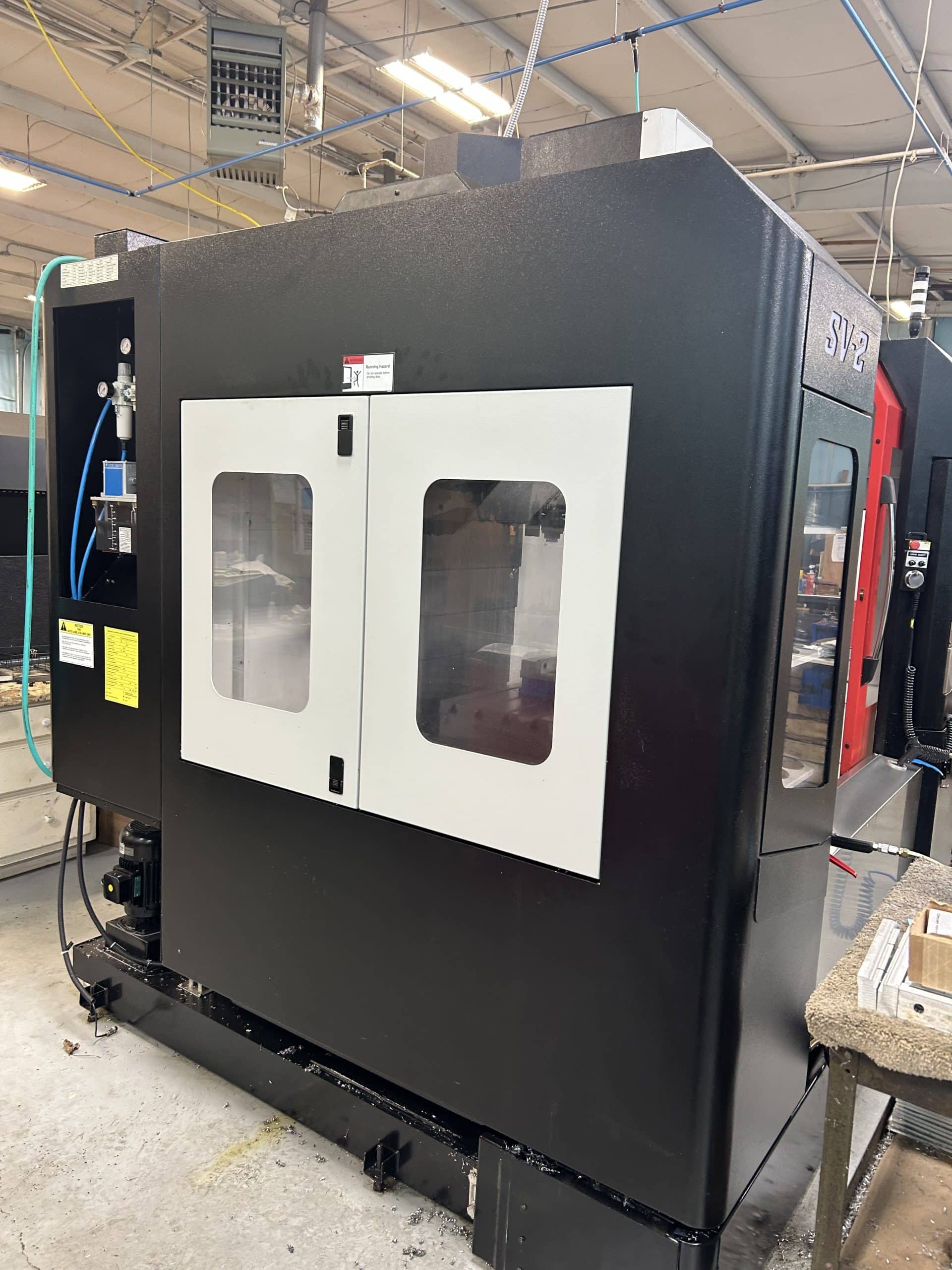 Smart SV-2 CNC Mill, 2022 - Low Hours, 10k RPM Spindle, Upgraded LNS Chip Conveyor, Spindle Chiller, TSC ready, Rigid Tapping - Image 4