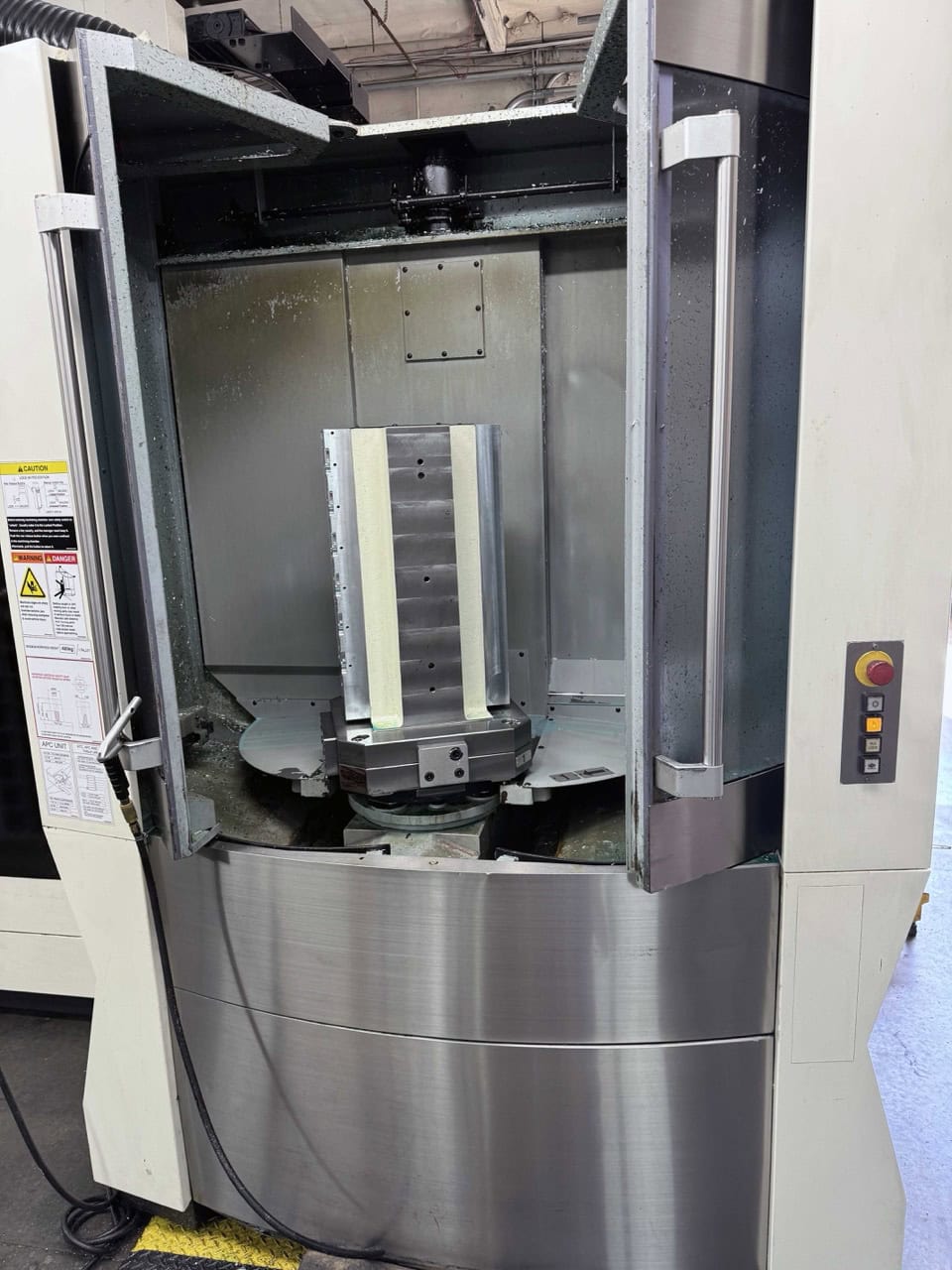 Makino A51NX 400mm HMC, 2011 - 133 ATC, TSC, 14K Spindle, Full 4th Axis, Pro 5 - Image 4