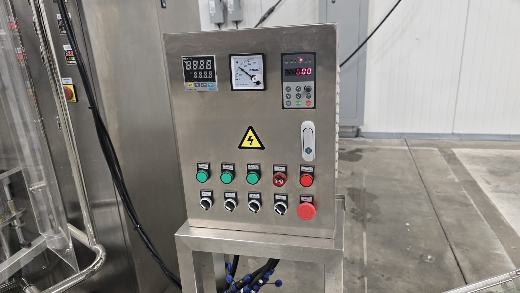 Samfull SF-720-8 8 Lane Liquid Stick Pack Machine with Counter, Cartoner, 1000L Homogenizing Mixer and Transfer Pump, 2024 - Complete Liquid Stick Pack Processing and Packaging Line - Image 8