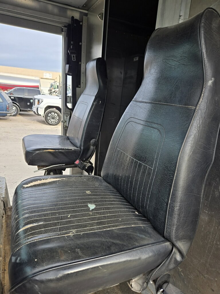 Ford Econoline E-350 Step Van, 2013 – 5.4L V8 Ready for Work - Image 14